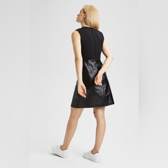 THEORY***100% Lamb Leather Elegant Black Darted Dress**US 2****$995 - Picture 6 of 8